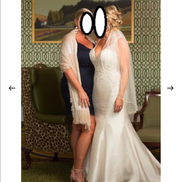 Essence of Australia Style D2294 Wedding Dress - Picture 5 of 10